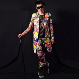 Men's Suits Blazers Men Fashion Casual Graffiti Hip Hop Slim Fit Dress Suits Long Blazer Jacket Pant Sets Male Dancer Singer Costume Stage Clothing 230612