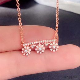 Pendant Necklaces Small Fresh White Flowers Necklace for Women with Shiny CZ Stone Delicate Daily Wearable Fashion Jewellery R230612