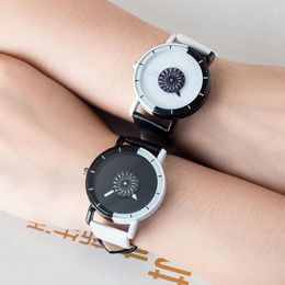 Wristwatches Unique Minimalist Personality Black White No Number Watches Fashion Simple Faux Leather Band Quartz Wristwatch Couple Watch