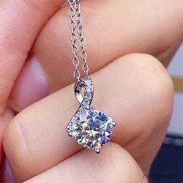 Pendant Necklaces Fashion Contracted Design Women&#039;s Cubic Zirconia Necklace Versatile Female Silver Color Wedding Jewelry R230612