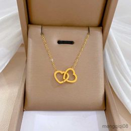 Pendant Necklaces European and American Fashion Double Heart Interlocking Necklace for Women Charm Romantic Stainless Steel Jewelry Gift R230612