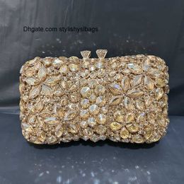 Totes Gold Green Rhinestone Woman Clutch Hollow Out Flower Bag Diamond Crystal Wedding Bridal Evening Purse Banquet Gala New Handbag