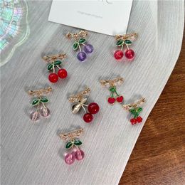 Brooches Simple Design Cherry Pendant Enamel Pins For Women Girls Fashion Fruit Lapel Badge Bag Clothes Jewellery Party Gifts