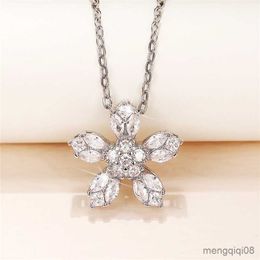 Pendant Necklaces Crystal Flower Necklace for Women Romantic Snowflake Paved White CZ Wedding Party Gift Statement Jewelry R230612