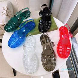 Classic Designers Women Sandal Rubber Slippers Jelly Sandals Beach Flat Casual Shoe Alphabet Candy Colors Outdoor transparent Shoes