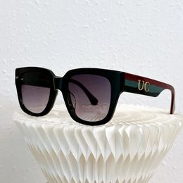 Fashion Classic Men's Sunglasses Metal Square Gold Frame UV400 Unisex Retro Style Sunglasses Protective Glasses Case