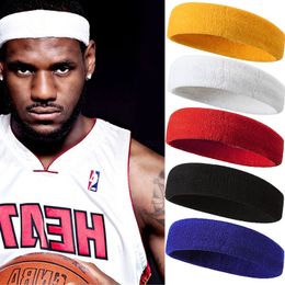 Sweatband Pure Colour Sports Headband Running Headwear SweatAbsorbent Basketball Antiperspirant Belt Fitness Sweat Guide 230613