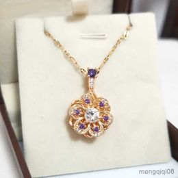 Pendant Necklaces Fashion Exquisite Revolving Flower Necklace for Women Charm Zircon Crystal Elegant Ladies Wedding Jewellery Accessories R230612