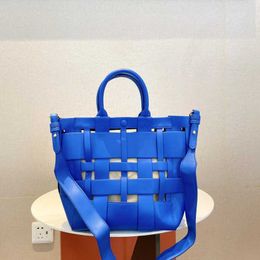 Bag Female 2023 New Korean Red Horse Kalong Woven Hollow Vegetable Basket Mother Bag Handheld One Shoulder Crossbody Bag 230613