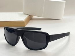 Matte Black Sports Sunglasses Dark Grey Lens Mens Summer Sunnies gafas de sol Designers Sunglasses Shades Occhiali da sole UV400 Eyewear