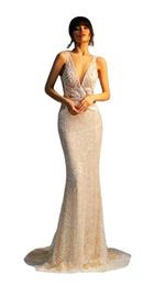 Champagne Mermaid Wedding Dresses Sexy V-neck Sleeveless Appliqued Lace Beaded Sequins Luxury Bridal Gown Backless Robes De Mariee