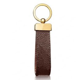 Keychain Brand Designer Key Chain Mens Luxury Car Keyring Womens Buckle Keychains Handmade Leather Men Women Bags Pendant Accessor220e