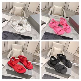 Top Quality Casual Shoes Lady Mens Tourist Sandals Top Quality Loop Straps Hollow Out Exceed Ventilate Elegant Womens Street walking Designer sandals