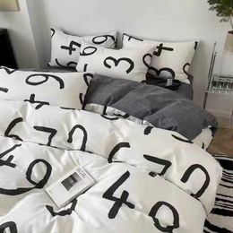 Bedding sets Nordic White Black Figure Duvet Cover Sets With Case Bed Flat Sheet Kids Girls Bedding Sets King Queen Twin Full Kawaii Z0612