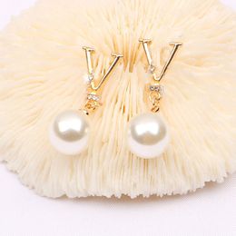 Fashion 18K Gold Plated Luxury Designers Brand V Letters Stud Clip Chain Pearl Eardrop Geometric Women Crystal Rhinestone Earring Wedding Party Jewerlry Gifts