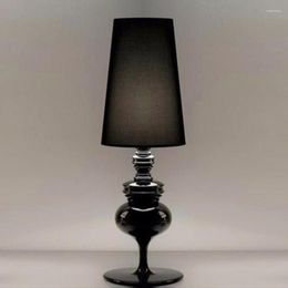 Table Lamps Modern Simple Spanish Defender Led Lamp Fashion Lights For Living Room Wedding Bedside Desk Luminaire