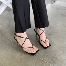 NXY Sandals Fashion Peep Pinch Toe Women Thin Low Heel Rome Summer Casual Narrow Band Buckle Strap Shoes Zapato Mujer 230511