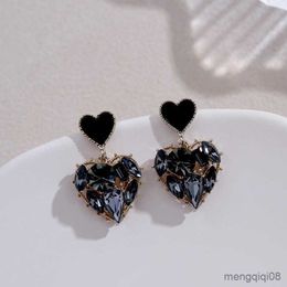 Fashion Love Heart Black Drop Earrings For Women Shaped Statement Earring Jewellery Gifts R230613