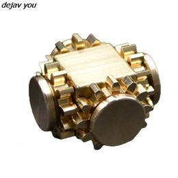 Spinning Top Gear Cube Spinner Finger Copper Mechanical Gyro Linkage Hand Fingertip Adult Decompression EDC Toys 230612