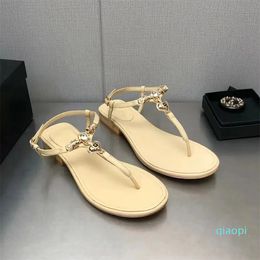 designer flip flops fashion women slippers straps Diamond Buckle Love sexy beach casual designer sandals Party work Luxury Flats women shoes with box