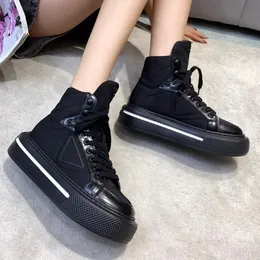 2023 Classic Women Boots Canvas casual Shoes platform Hi Reconstructed Slam Jam Triple Black White High Mens Women Running shoes sneakers outdoor shoes