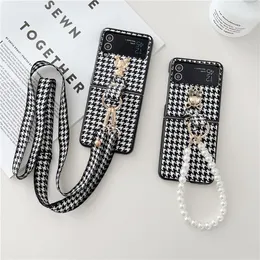 Luxury Crossbody Houndstooth Pattern Vogue Phone Case for Samsung Galaxy Folding Z Flip3 Flip4 5G Adjustable Lanyard Leather Fold Shell with Finger Ring Holder