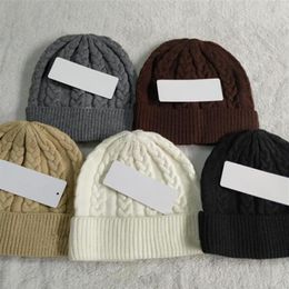 Fashion Mens Designers Hats Bonnet Women Winter Beanie Knitted Cap Outdoor Riding Ski Hat Mask Beanies Caps1458596308S