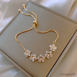 Bracelets Luxury Flower Heart Geometric Pendant Adjustable Bracelet Bangle For Women Exquisite Prom Jewelry R230614