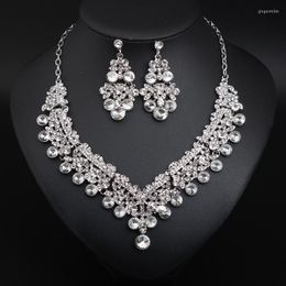 Chains European And American Bride Wedding Dress Crystal Gem Transparent Necklace Earrings Set Women's Fashion Accessories Wholesale