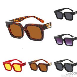 Fashion Luxury offss White Frames Sunglasses Brand Men Women Sunglass Arrow x Frame Eyewear Trend Hip Square Sunglasse Sports Trav321u