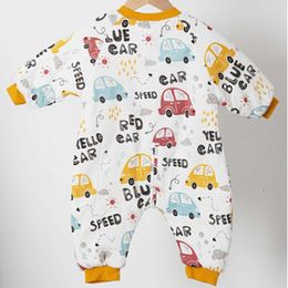 Sleeping Bags Baby Bag Split Leg Clothes Bear Car Print Infant Warm Cotton Pajamas Bedtime Playsuits Toddler Winter