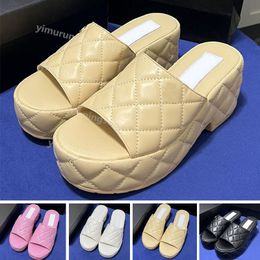 Sandals Women Ladies Calfskin Dad Sandals Quilted Summer Designer Sandles Shoes Platform Flats Low Heel Wedge Diamond Buckle Sandal Slip On Ankl ACR L1