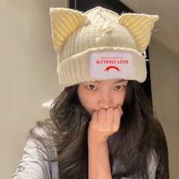 Snapbacks Cute Fashion Hooded Lover Boy Ear Knit Double-layer Warm Pig Ear Woolen Hat Niche Design Hip-hop Personality Cold Hat 230614