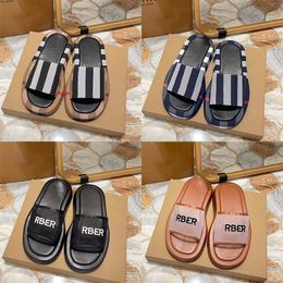 Designer slippers sandals women's luxury fashion non-slip brand flat beach luxury friction letter plaid outdoor travel home leisure slippers size 35-41