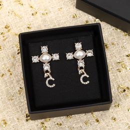 Luxury quality Charm drop earring with diamond and nature shell beads in 18k gold plated black Colour have box stamp PS7116B
