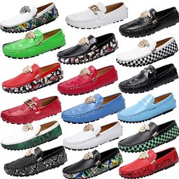 Luxury Brand Designer Metal Buckle Loafers Shoes Red Crocodile Print Leather Shoes Wedding Banquet Ceremonial Shoes Business Office Shoes Size 35-48