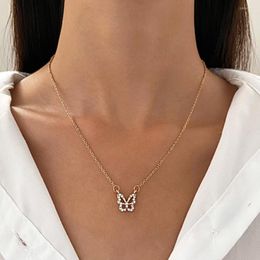 Pendant Necklaces Luxury Hollow Butterfly Necklace For Women Fashion Rhinestone Animal Choker Party Jewellery Accessories Gift