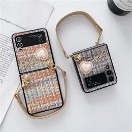 Luxury Wristband Braided Pattern Vogue Phone Case for Samsung Galaxy Folding Z Flip3 Flip4 5G Pearl Love Heart Woven Grain Wrist Strap Protective Shell Shockproof