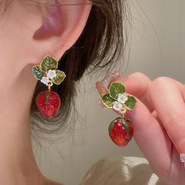 Dangle Chandelier Minar Sweet Red Resin Strawberry Long Earrings Enamel Leaves Flower Fruit Pendant Earring for Women Statement Jewellery 230614