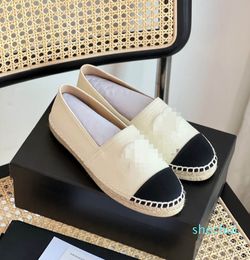 2023 Designer Dress shoes Dance shoes fashion women black Flat boat shoe sandal