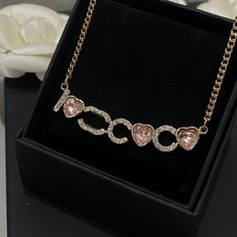 Luxury Designer Valentines Day Chokers Necklaces Top Quality 18K Gold Plated Pendant Necklace Brand Letter Brass Material Heart Crystal Jewelry Chain 45cm with Box