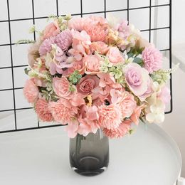 Dried Flowers European Artificial Flower Silk Daisy Small Rose Party Retro Wedding Decoration Fake Plant Bouquet Home Dining Table Supplies