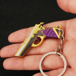 Keychains 5cm Valorant Melee Reaver Mini Keychain For Men Prime Classic Pistol Model Key Ring Game Peripheral Fans Kids Jewelry Gift Toy