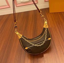 Quality Loop Half Moon Shoulder Bag Leather Famous Clutch M81098 Latest Handbag Designer Women'shoulder Straps Metal Fittings Tote2023