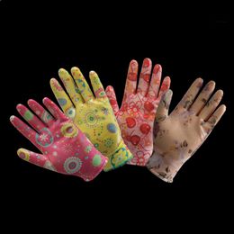 Strength manufacturers 13-pin Colour printed nylon palm dipped nitrile smooth protective gloves Wear resistant breathable garden gloves