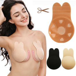 Breast Pad A Pair Invisible Bunny Bras Reusable Silicone Pushup Sticker Nipple Cover Strapless Front Buckle Lift Bra Boob Pads 230614