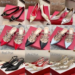 Leather designer sandals rhinestone patent leather slippers sexy luxury high heels women's outdoor beach shoes fashion rivet casual shoes summer comfortable flats