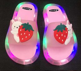 Slipper Children Luminous Slippers Rubber Antiskid Flat Shoes Smile Black Beach Sandals Boy LED Light Girls Strawberry Sandal 230615