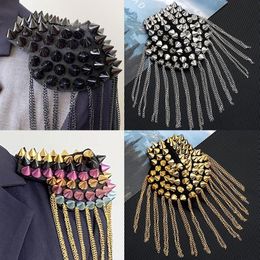 Pins Brooches Coat Punk Clothing Accessories Tassel Metal Epaulette Dress Decoration River Pad Brooch Fringed Shoulder Stamp 230615