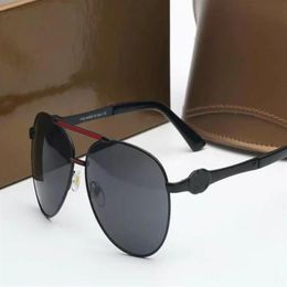 1pcs Fashion Sunglasses Eyewear Sun Glasses Designer Mens Womens Brown Cases Black Metal Frame Dark 50mm Lenses For 55666767200232K